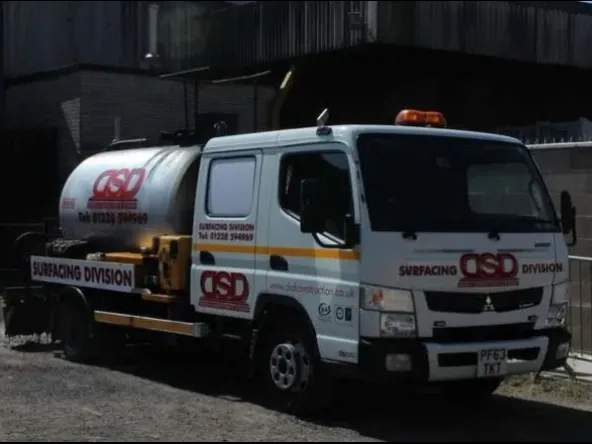 mitsubishi sprayer tanker.webp